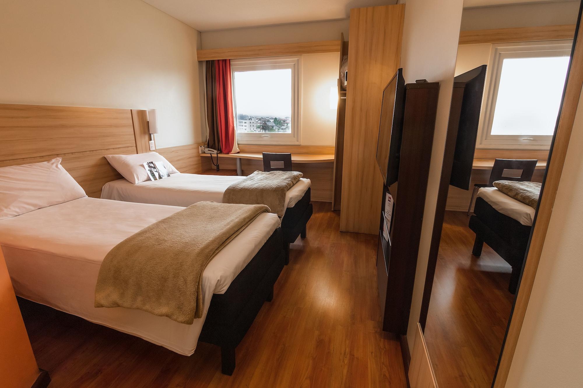 Ibis Concepcion Hotel Екстериор снимка
